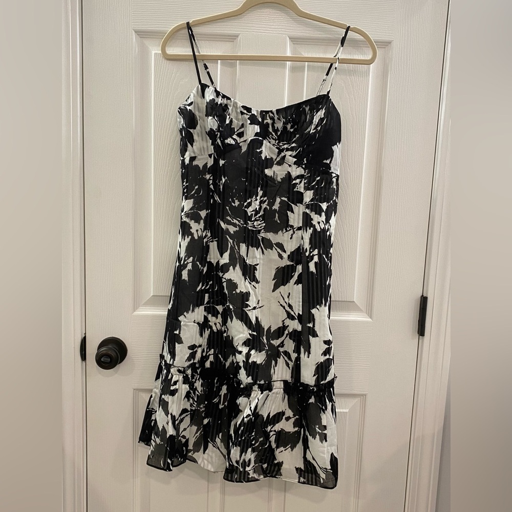LOFT NWTs spaghetti strap Black and White cotton sundress Size 2